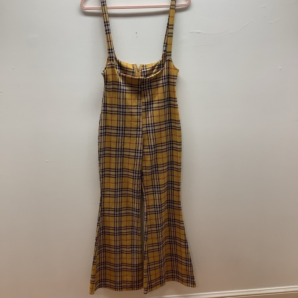 Goodtimes USA Size Medium Sleeveless Jumpsuit Back Zipper Closure Flare Bottom.